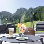 Valara Alpine Art