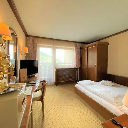Valara Alpine Art 4* 图克斯