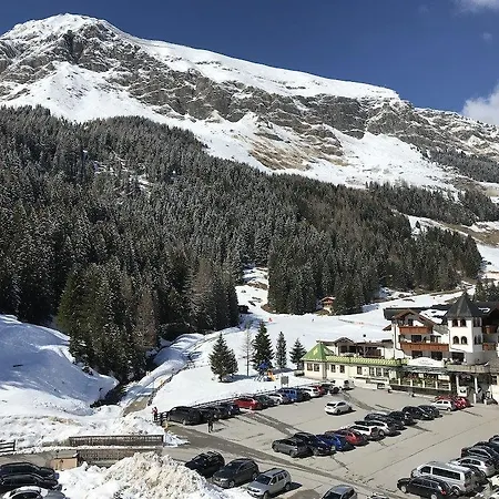 Valara Alpine Art Hotel Tux