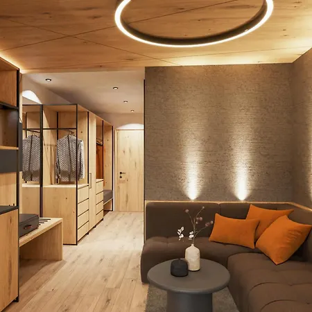 Hotel Valara Alpine Art