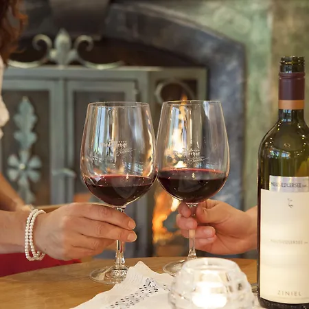 Valara Alpine Art Hotel 4*