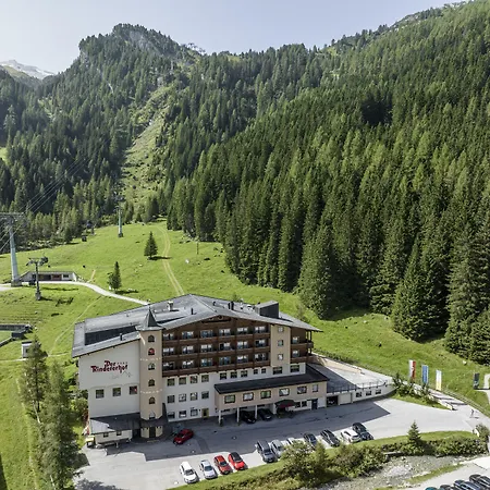 Valara Alpine Art