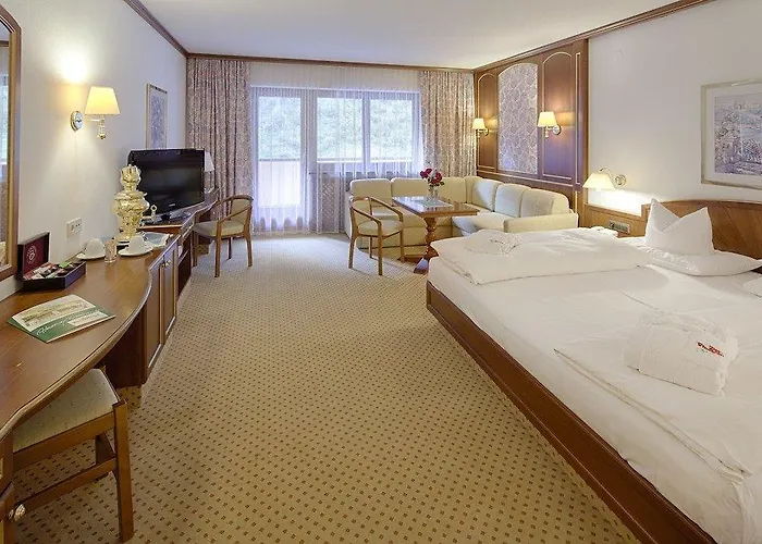 Valara Alpine Art Hotel 4*