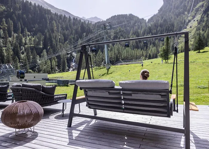 ホテル Valara Alpine Art 4*