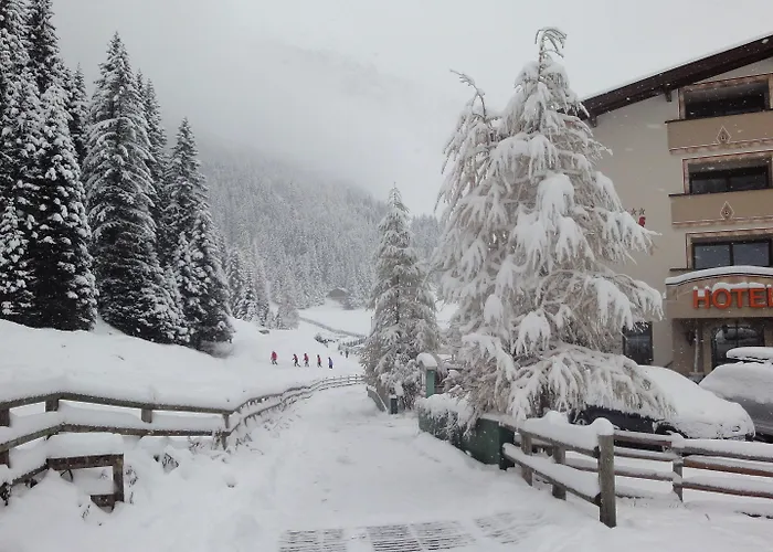 Valara Alpine Art 4*