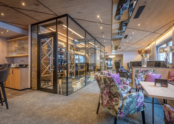 Valara Alpine Art 4*