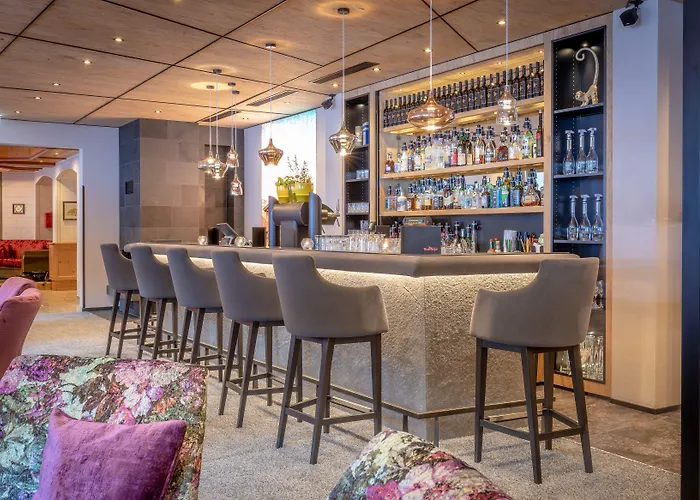 ホテル Valara Alpine Art トゥクス