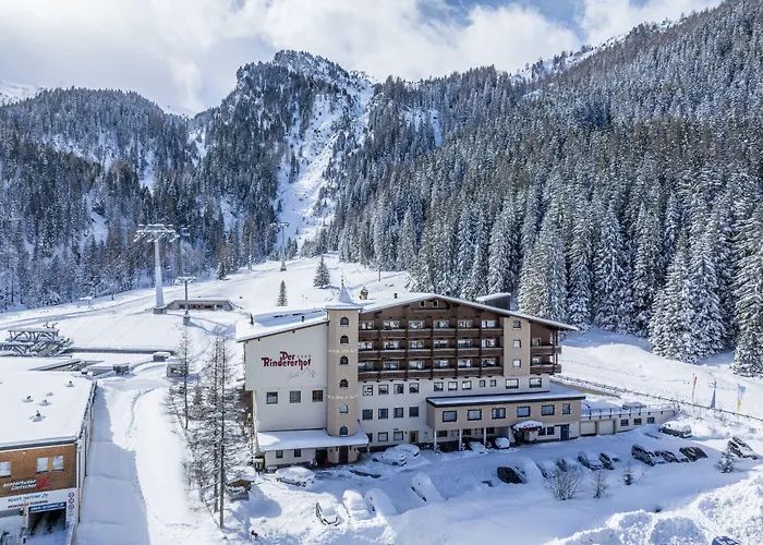 Hotel Valara Alpine Art 4*