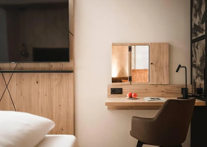 Hotel Valara Alpine Art 4*