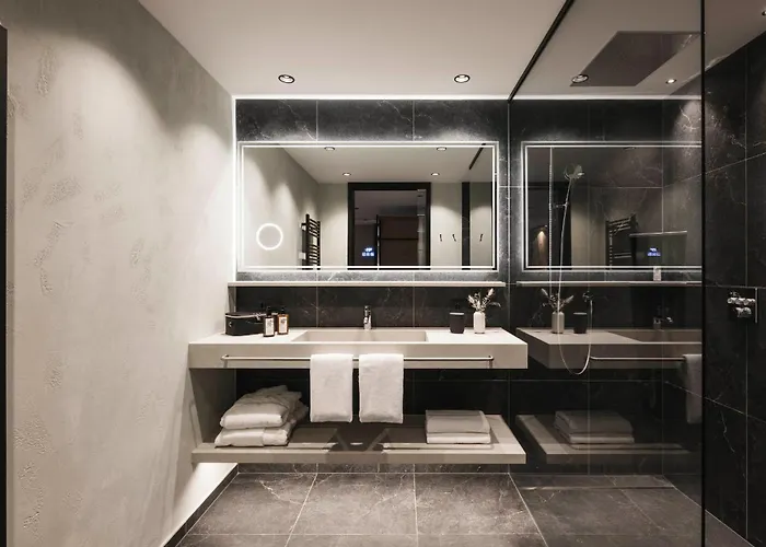 Valara Alpine Art Hotel