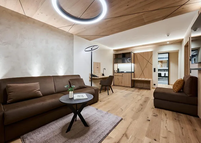 Valara Alpine Art 4*