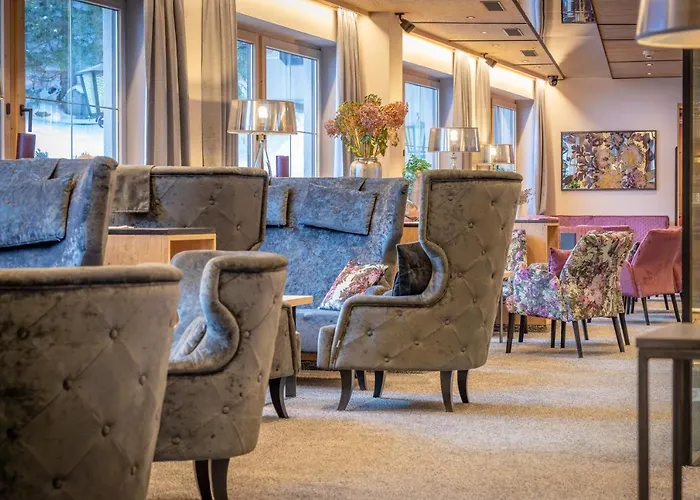 Valara Alpine Art 4*