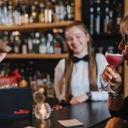 Valara Alpine Art מלון