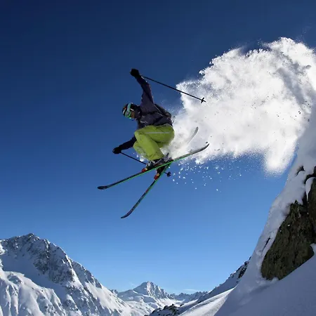 מלון Valara Alpine Art טוקס