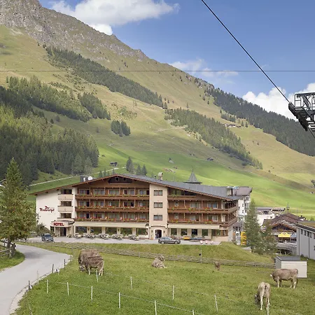 Valara Alpine Art 4*