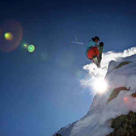 Valara Alpine Art 호텔